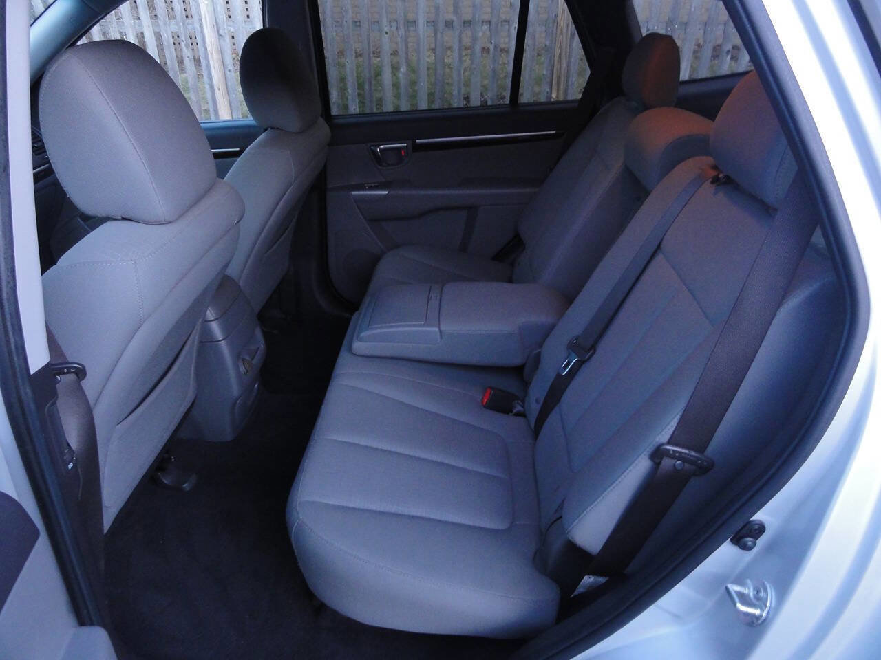 Used 2011 Hyundai Santa Fe GLS image 28