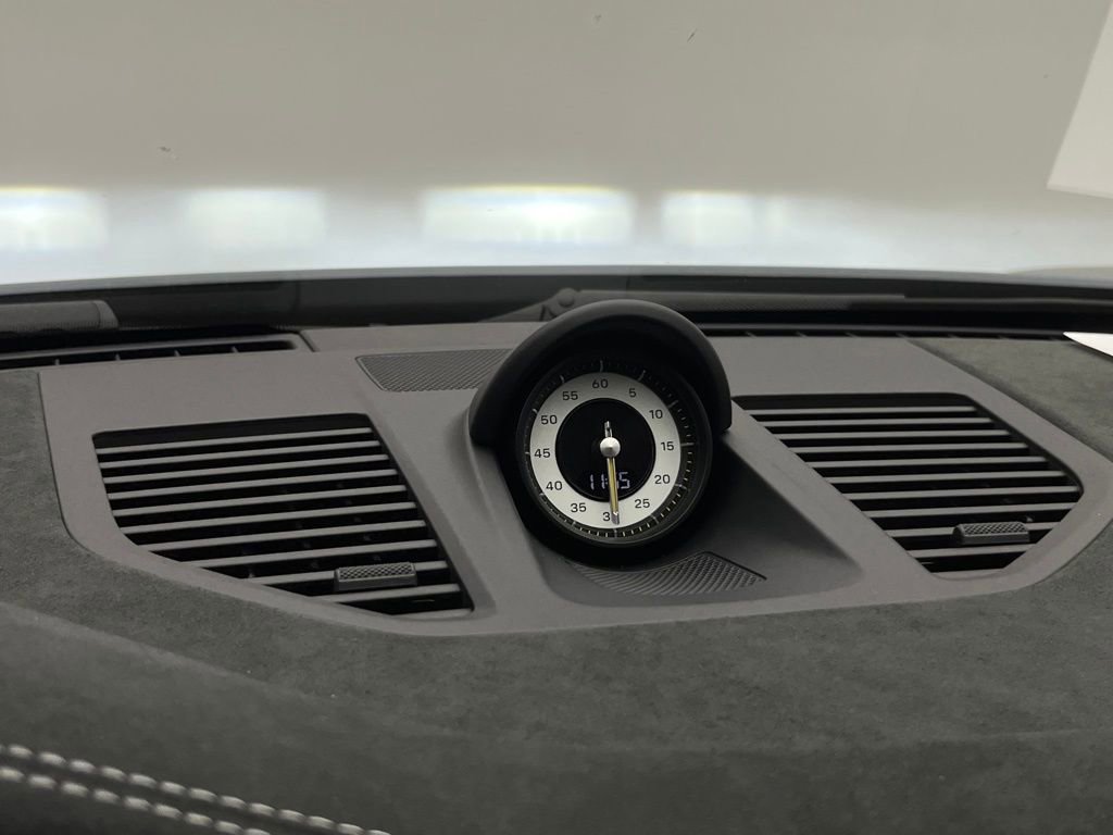 Used 2025 Porsche 911 GT3 RS image 25