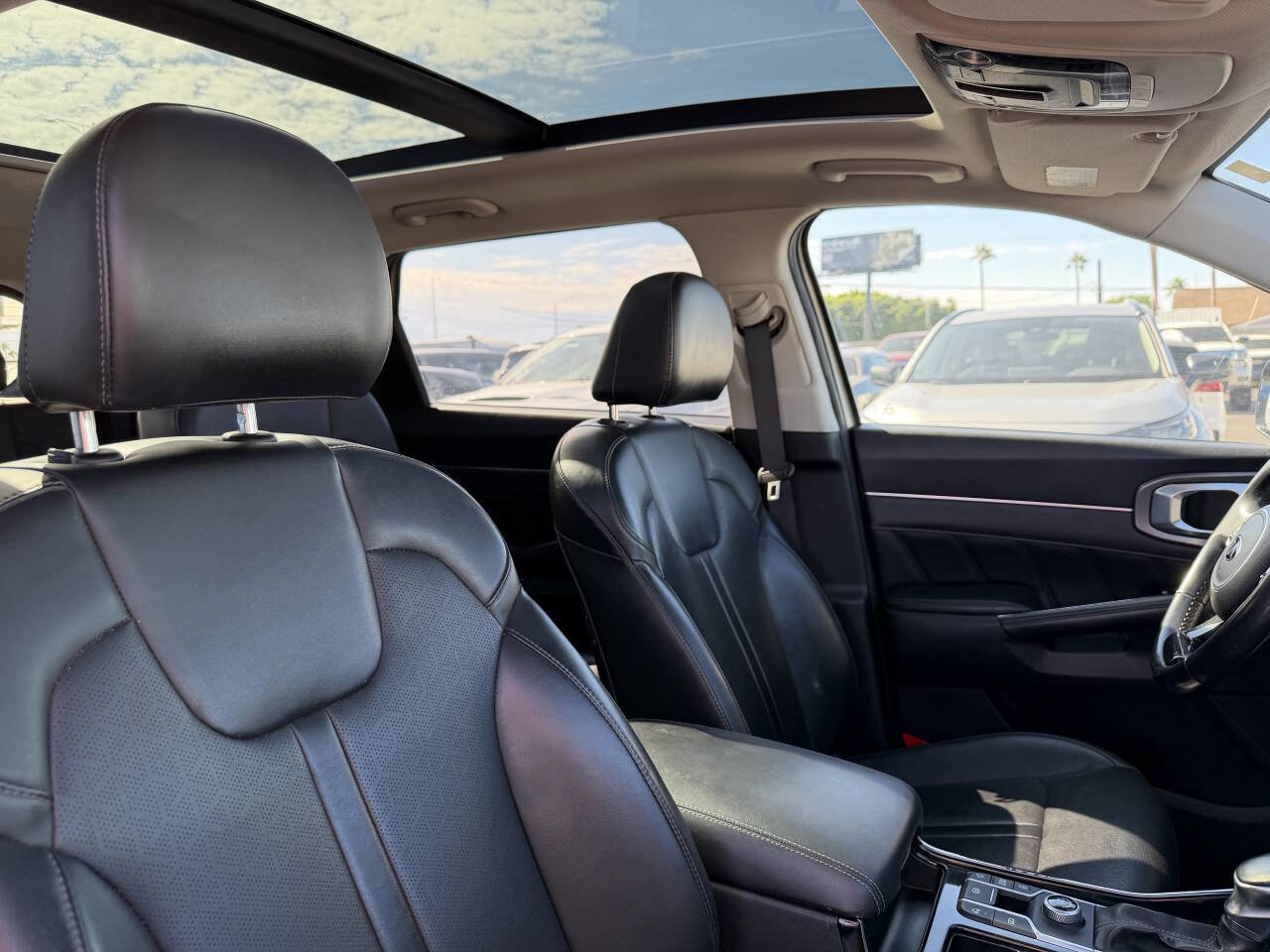 Used 2021 Kia Sorento SX image 39