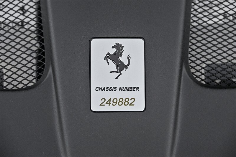 Used 2020 Ferrari 812 Superfast RWD image 17