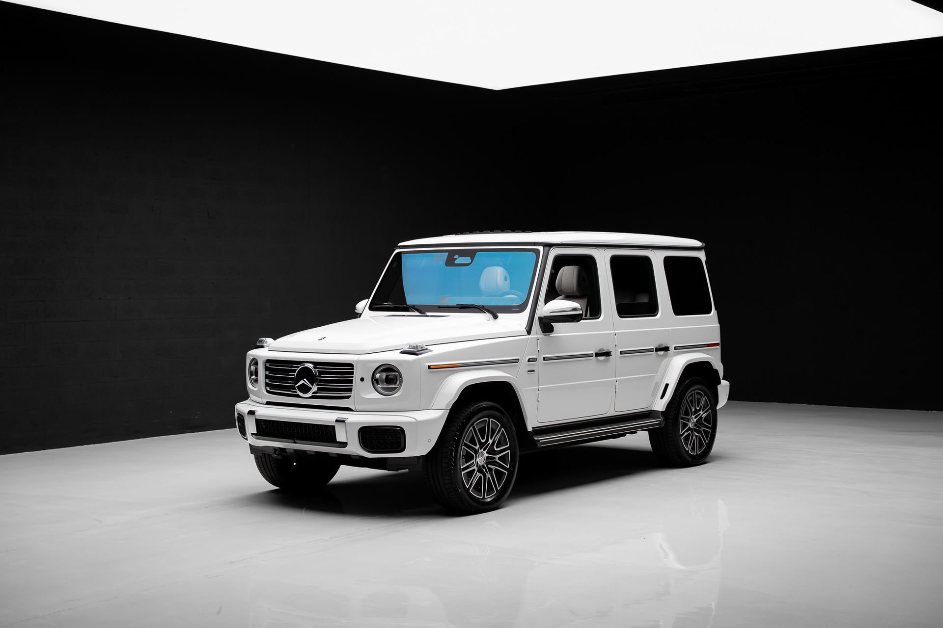 Used 2025 Mercedes-Benz G 580 w/ EQ Technology image 4