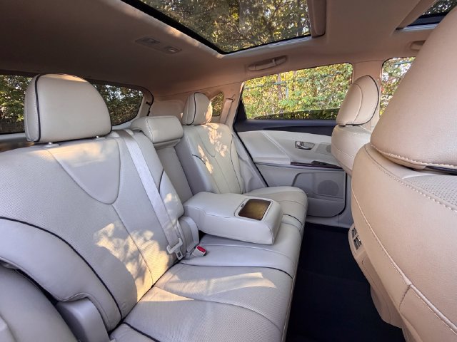 Used 2015 Toyota Venza XLE w/ XLE Premium Package FWD image 39