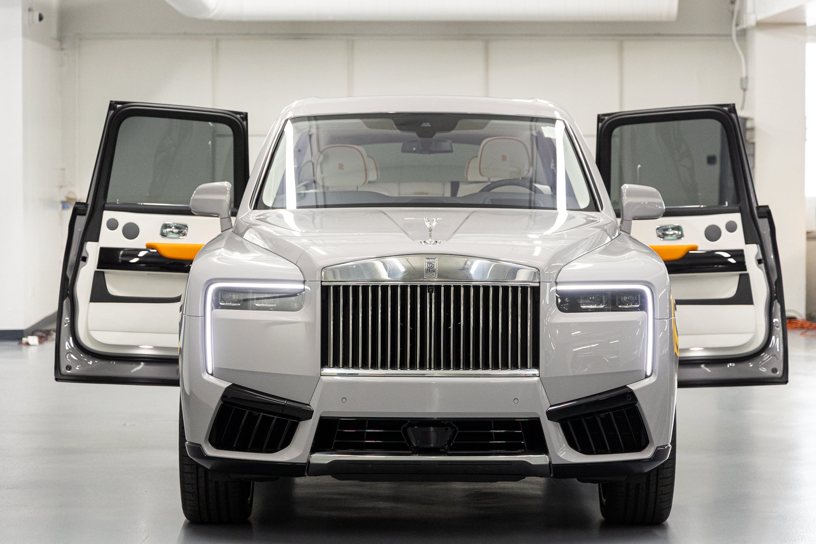New 2027 Rolls-Royce Cullinan AWD/4WD image 21