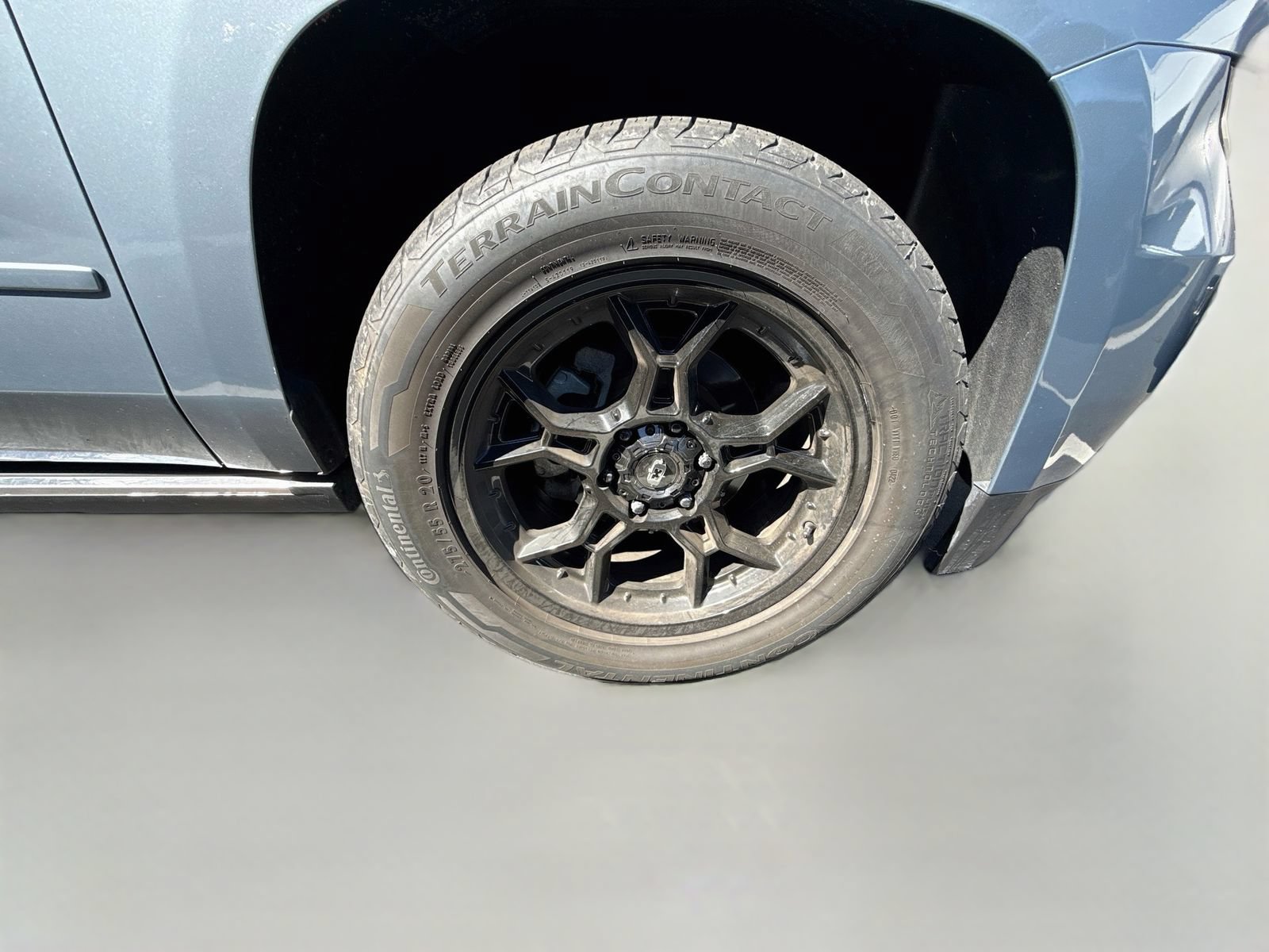 Used 2015 Chevrolet Tahoe LTZ AWD/4WD image 7