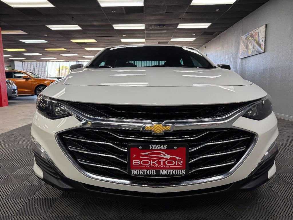 Used 2019 Chevrolet Malibu LS image 3
