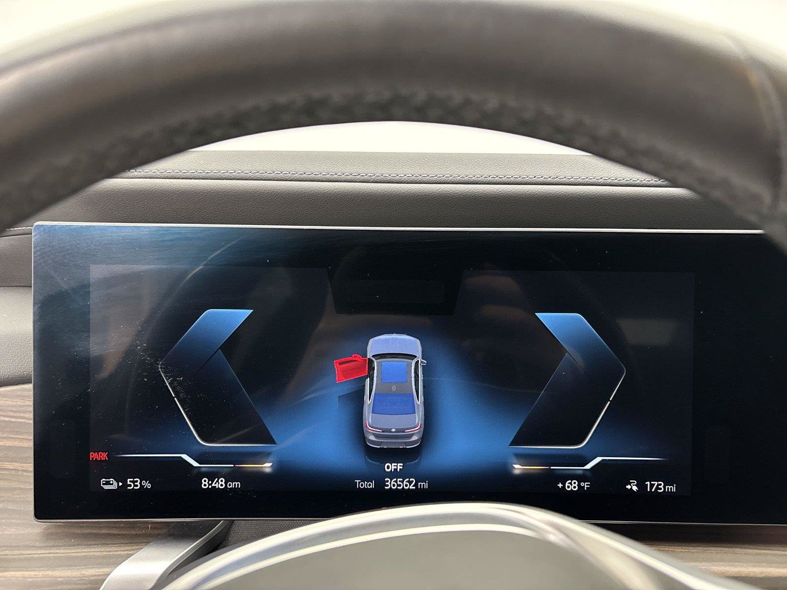Used 2023 BMW i7 xDrive60 AWD/4WD image 28