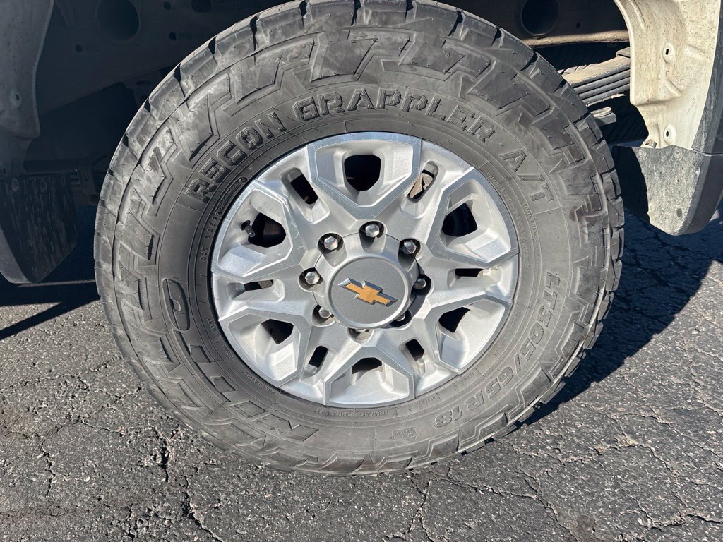Used 2021 Chevrolet Silverado 2500 LT w/ Fleet Comfort Package AWD/4WD image 28