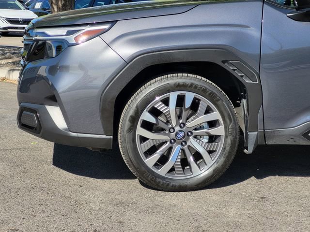 Used 2025 Subaru Forester Touring AWD/4WD image 6