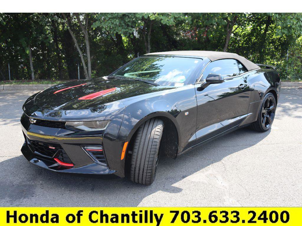 Used 2018 Chevrolet Camaro SS video 3