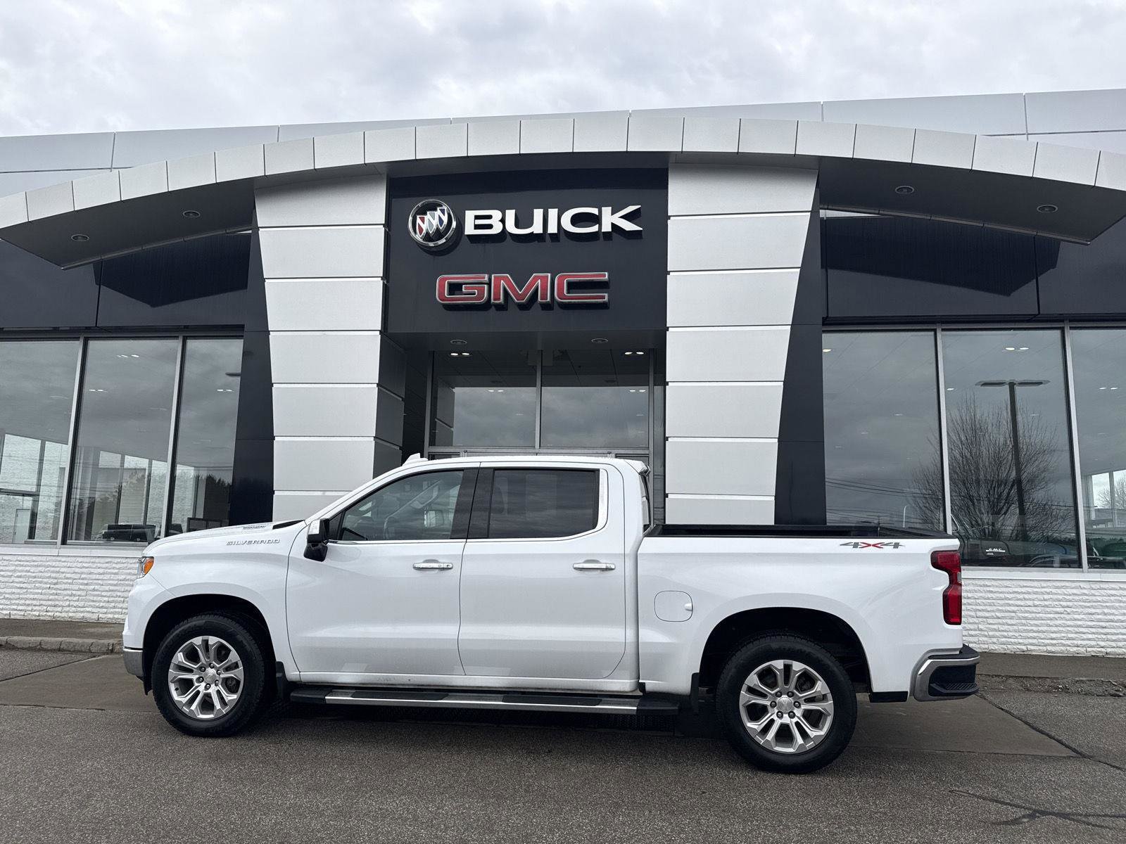 Used 2022 Chevrolet Silverado 1500 LTZ w/ Max Trailering Package image 13