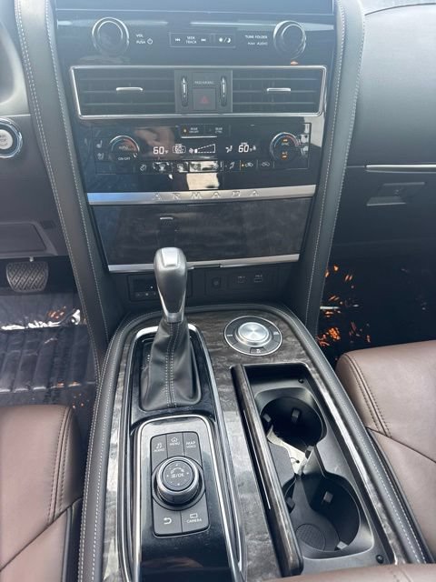 Used 2024 Nissan Armada Platinum w/ Captain's Chairs Package RWD image 21