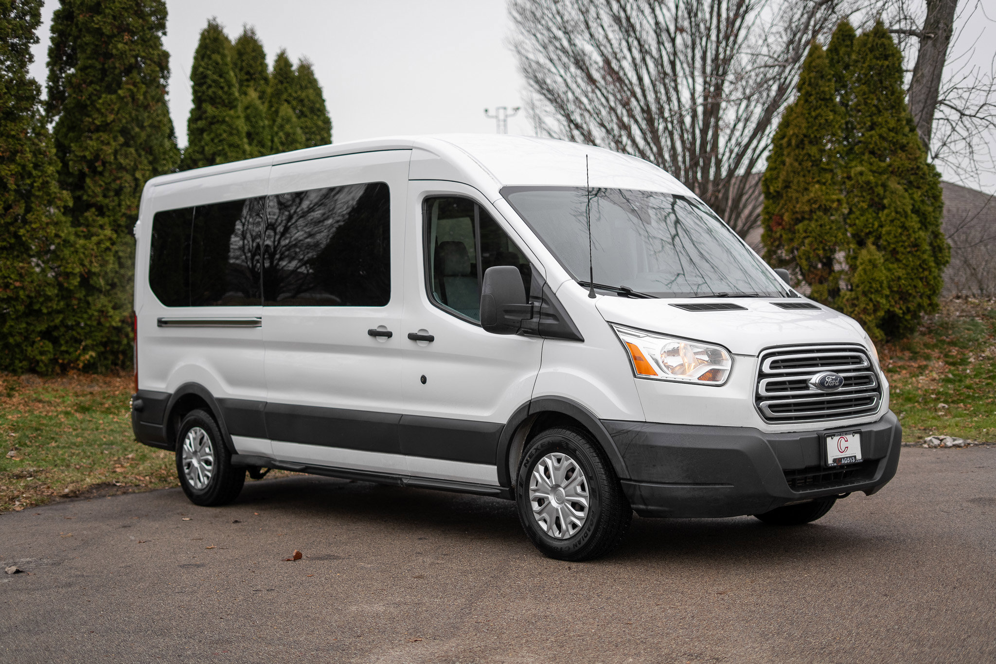 Used 2017 Ford Transit 350 XLT image 3