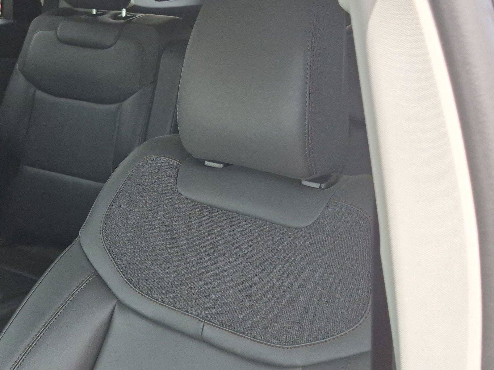 Used 2025 Ford Explorer Active w/ Active Comfort Package RWD image 6