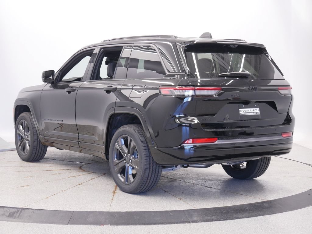 New 2027 Jeep Grand Cherokee Limited AWD/4WD image 3