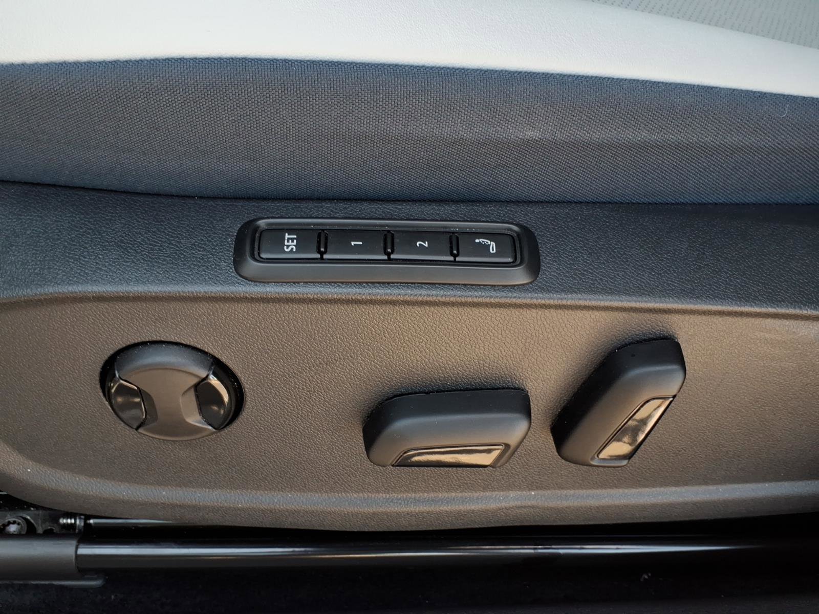 Certified 2024 Volkswagen ID.4 S RWD image 22