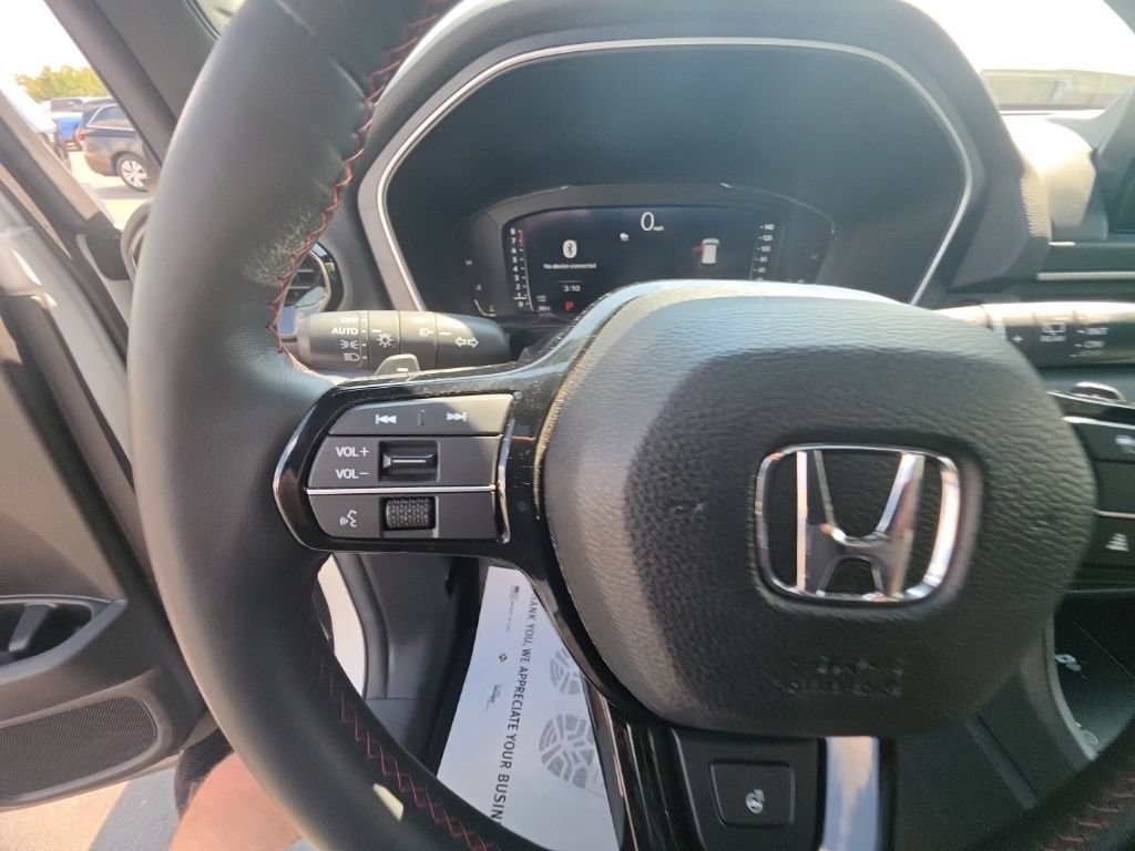 Certified 2025 Honda Pilot Black Edition image 19