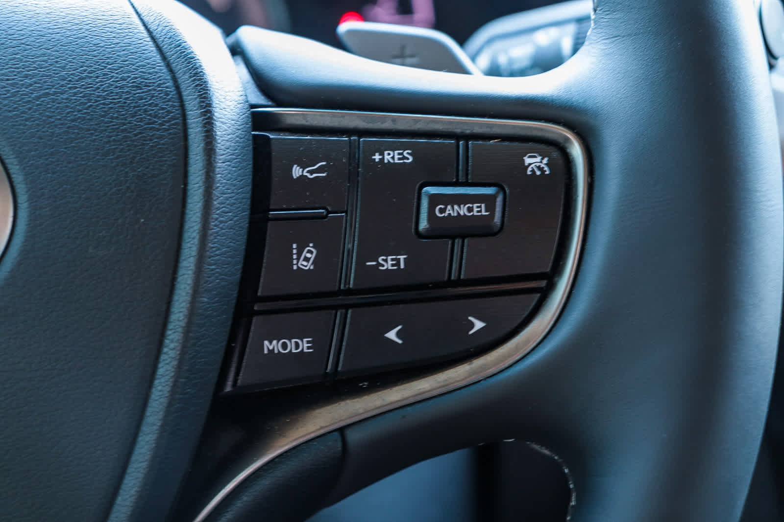 Used 2021 Lexus ES 300h w/ Premium Package image 19