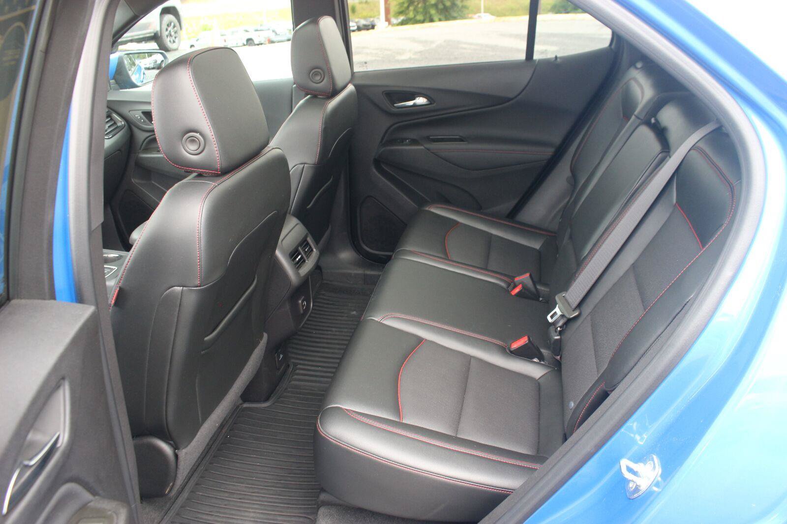 Used 2024 Chevrolet Equinox RS w/ RS Leather Package AWD/4WD image 33