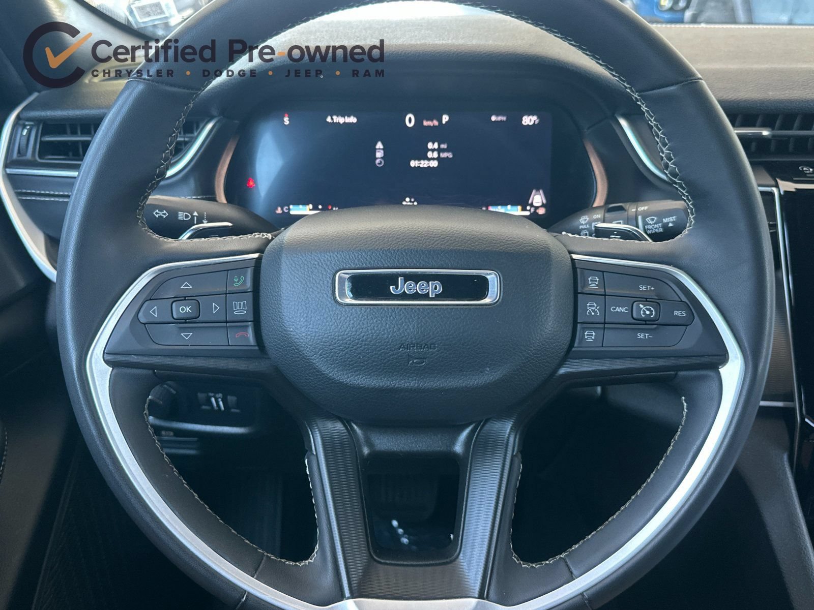 Used 2024 Jeep Grand Cherokee Altitude AWD/4WD image 24