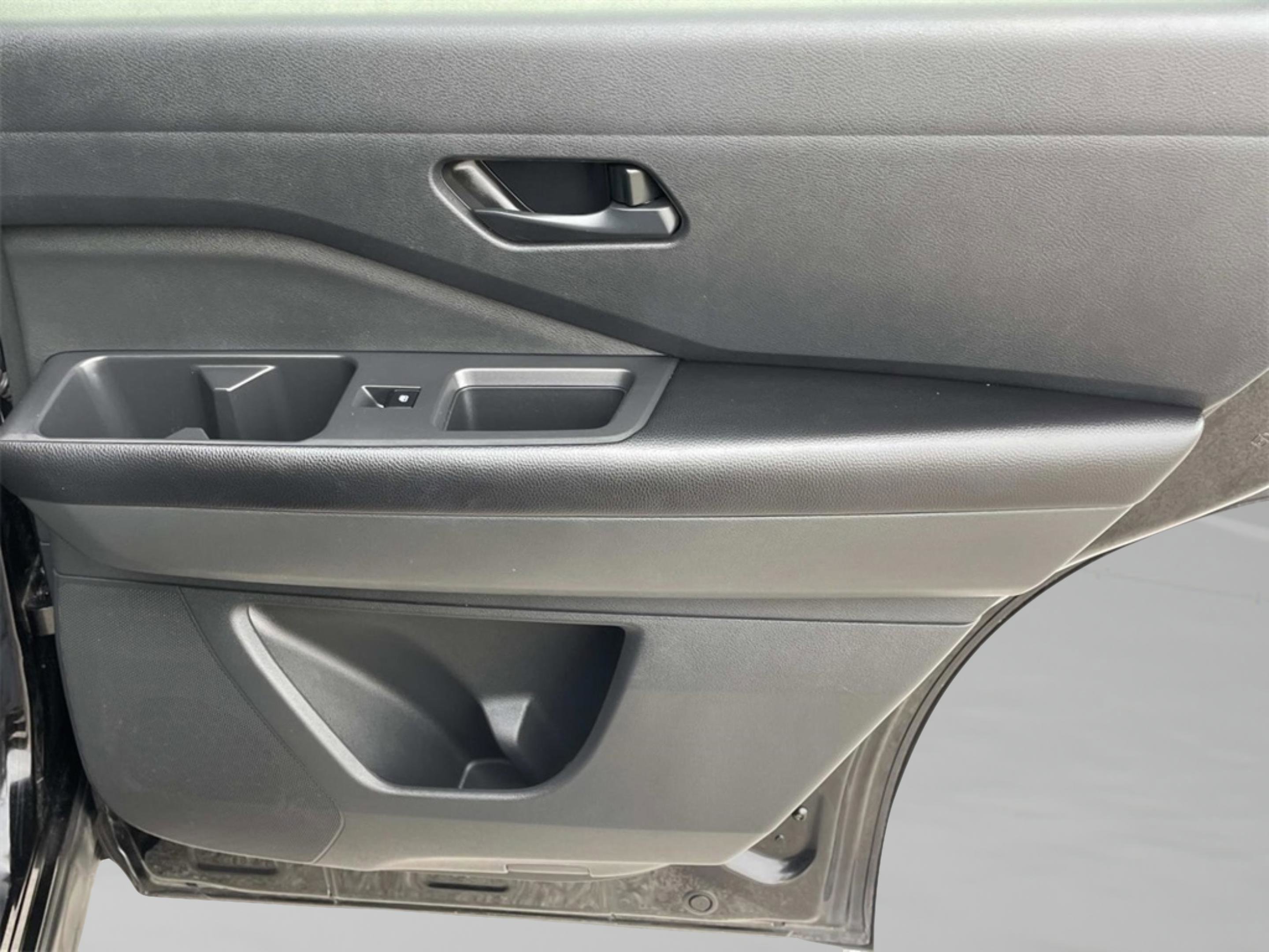 Used 2023 Nissan Pathfinder Rock Creek image 29