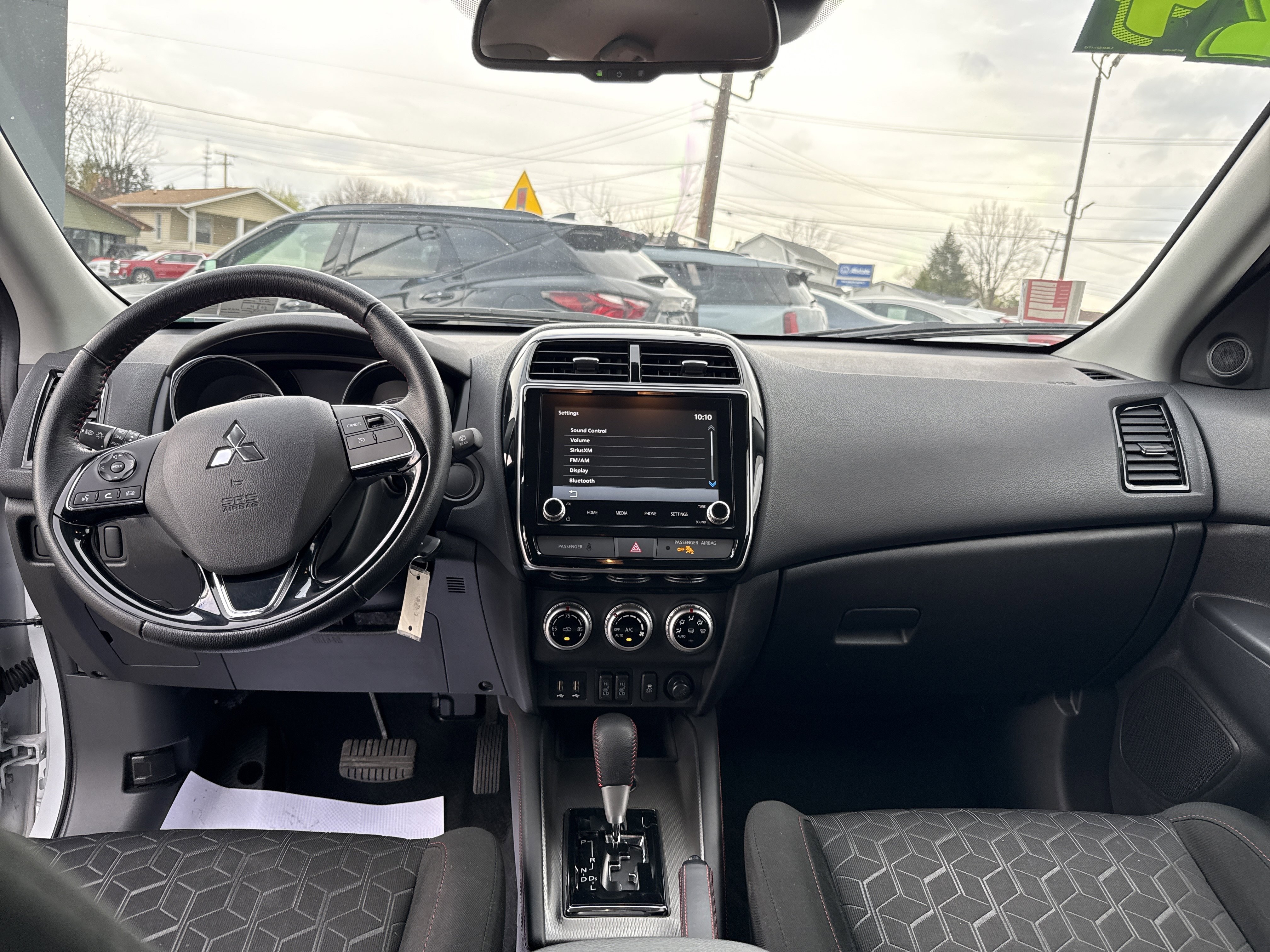 Used 2024 Mitsubishi Outlander Sport LE image 13