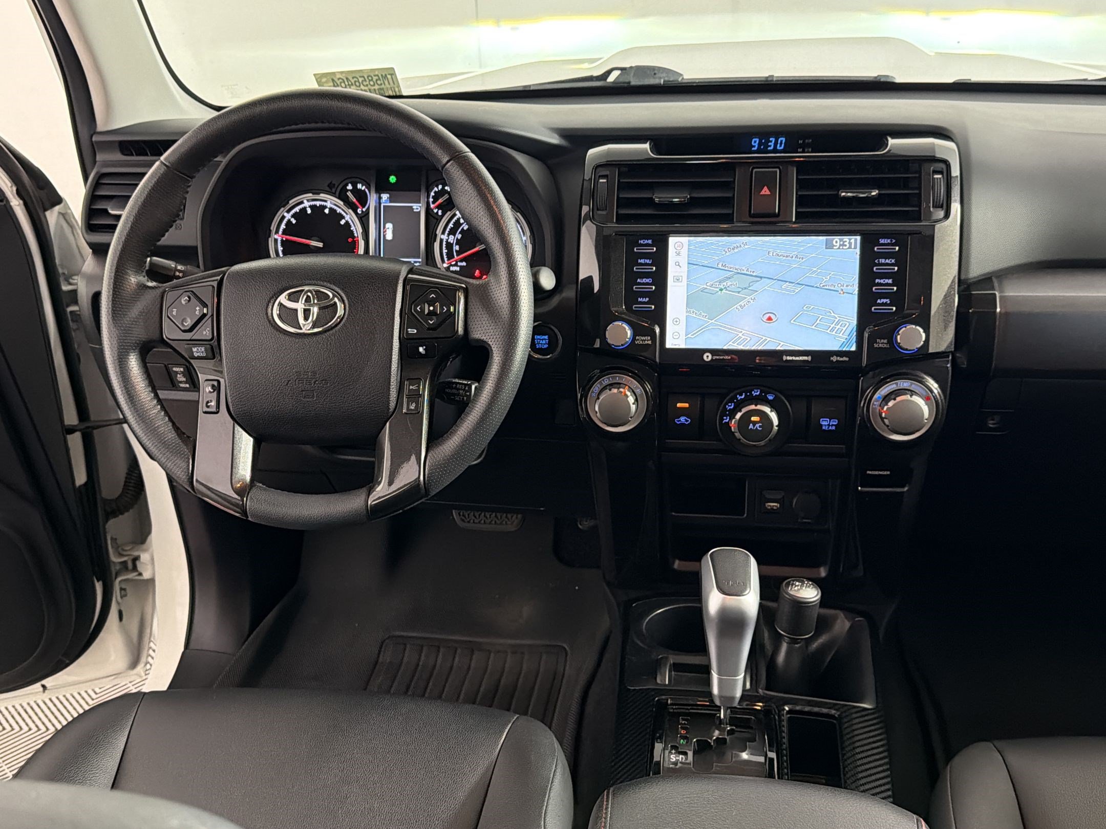 Used 2021 Toyota 4Runner TRD Off-Road Premium w/ Moonroof Package AWD/4WD image 29