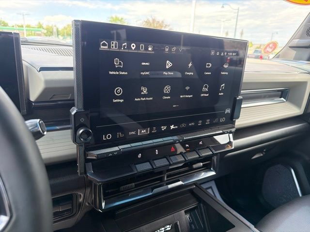 Used 2026 GMC Hummer EV SUV AWD/4WD image 34