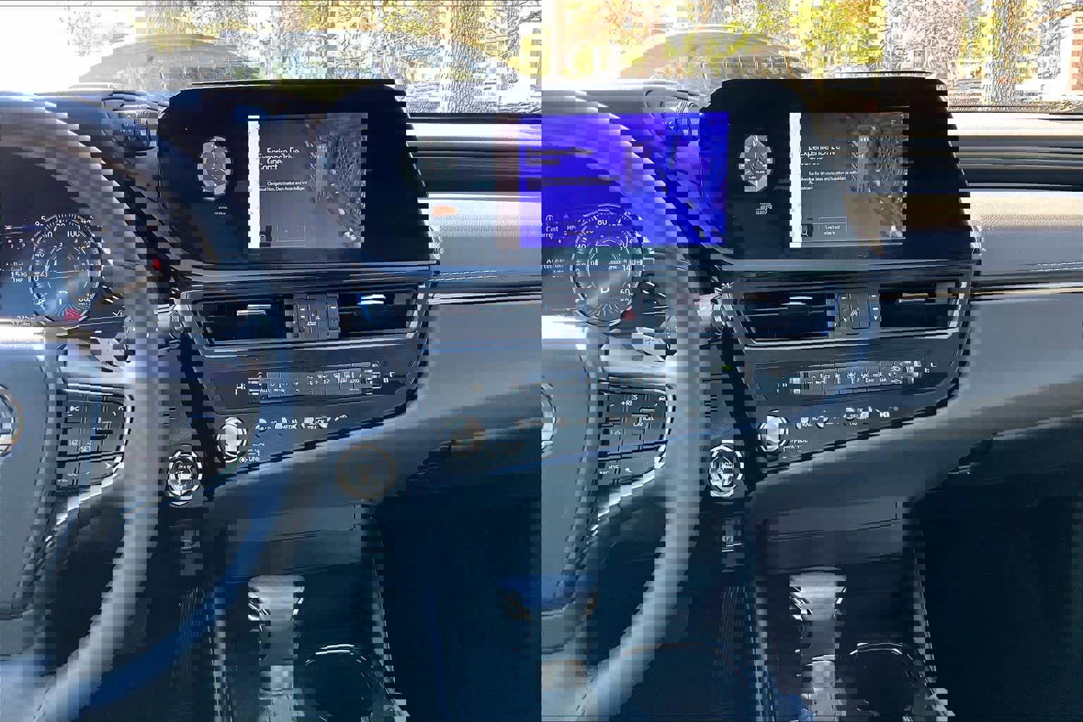 Used 2023 Lexus ES 350 image 7