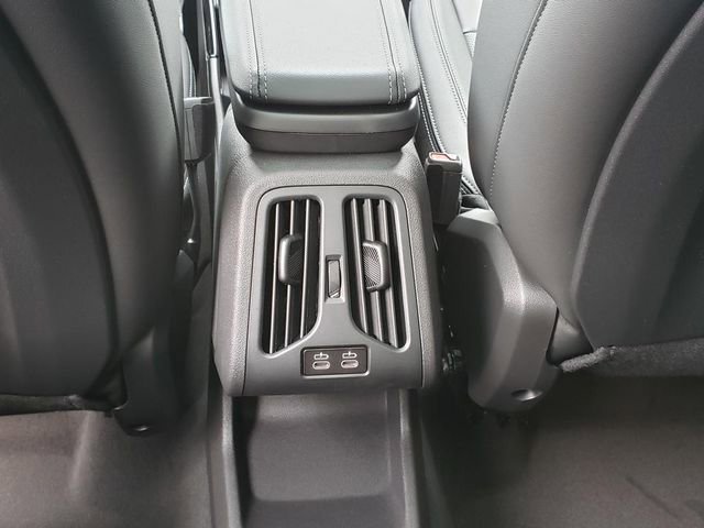 New 2026 BMW X1 xDrive28i w/ Technology Package image 16