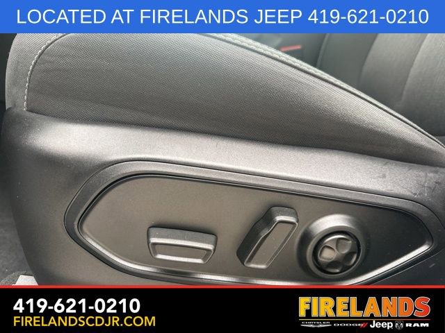 Used 2024 Jeep Grand Cherokee L Laredo image 19