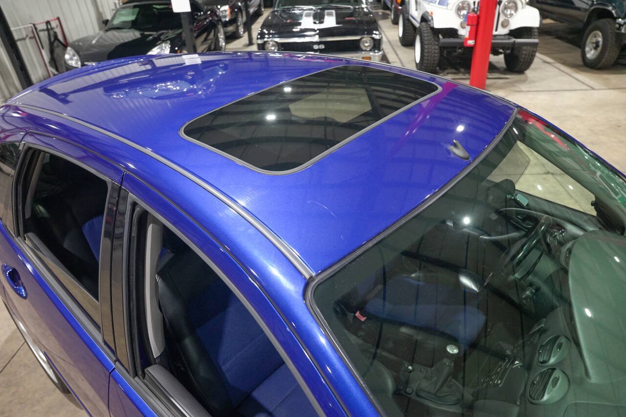 Used 2003 Ford Focus SVT FWD image 19