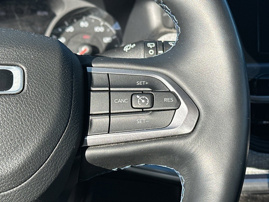 Used 2022 Jeep Compass Latitude w/ Convenience Group image 15