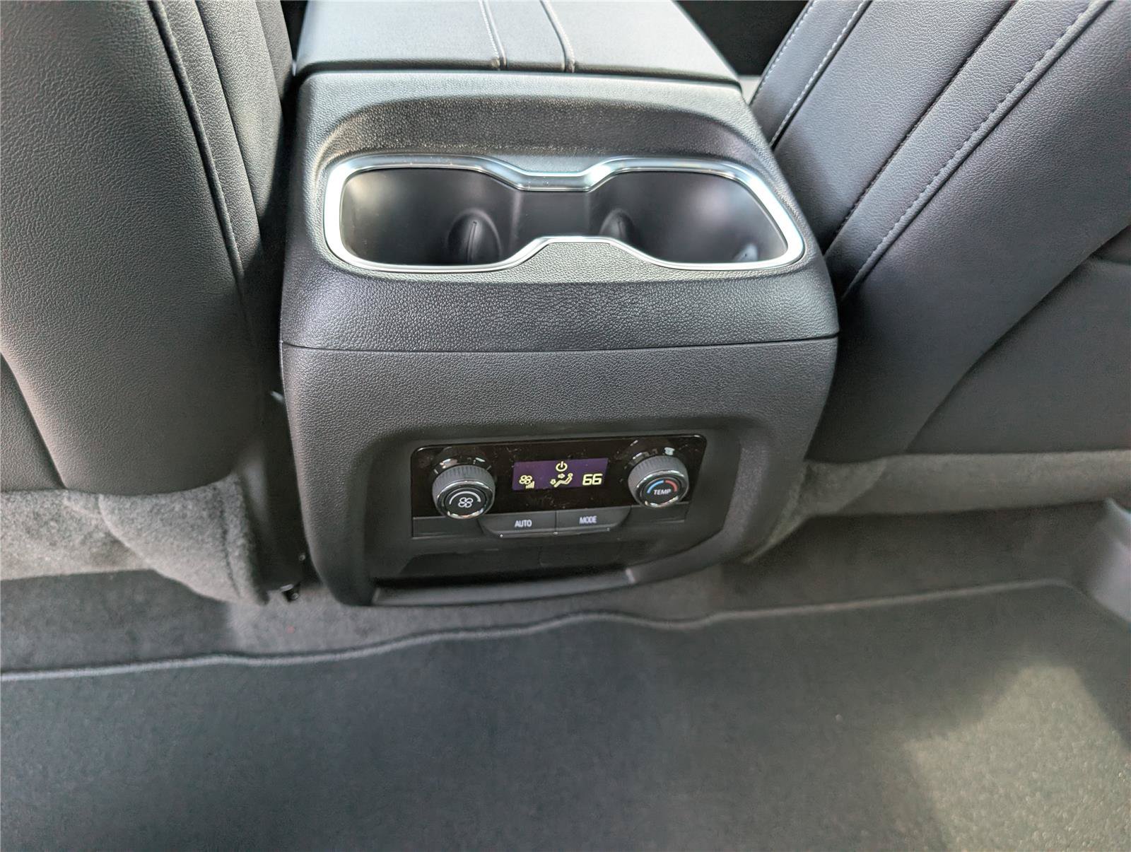 New 2026 Chevrolet Traverse LT AWD/4WD image 15