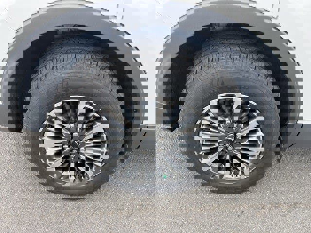 Used 2022 Lincoln Nautilus Reserve w/ Cargo Utility Package image 11