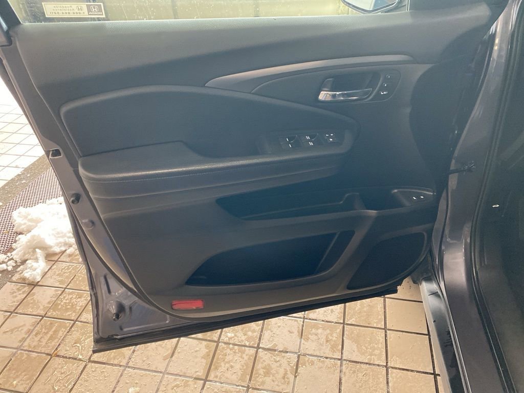 Used 2021 Honda Pilot Special Edition image 10