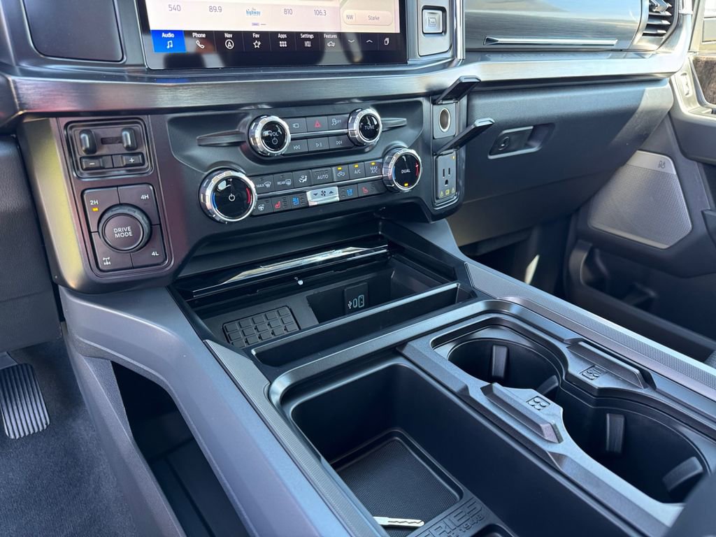 New 2026 Ford F250 Lariat image 29