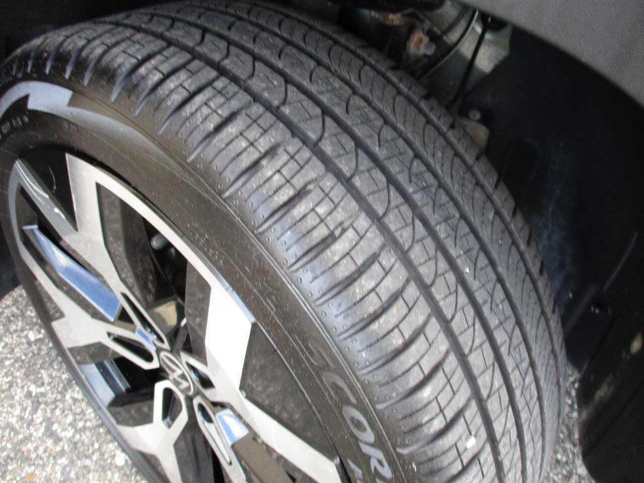 Used 2022 Volkswagen Taos SEL image 34