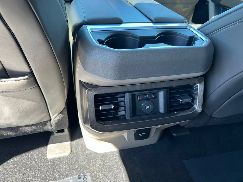 New 2026 Ford F350 Platinum w/ Platinum Plus Package AWD/4WD image 18