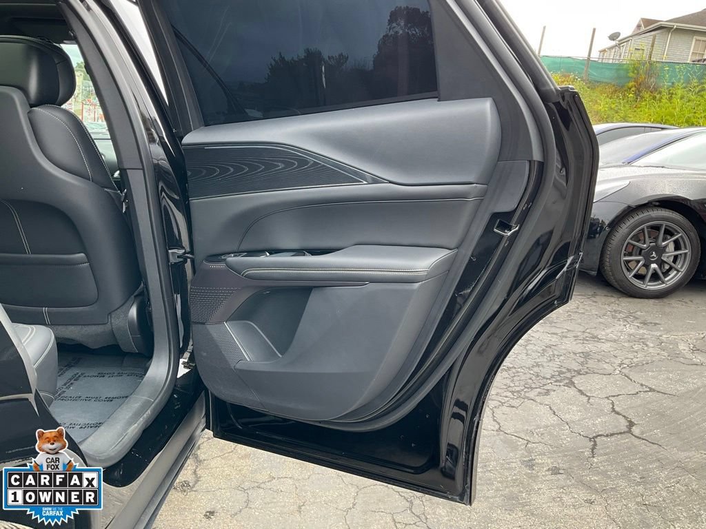 Used 2024 Cadillac Lyriq Sport RWD image 58