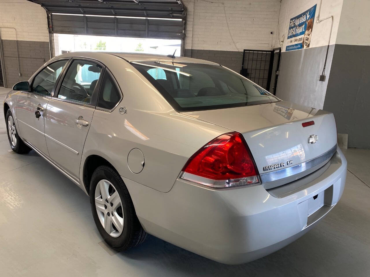 Used 2007 Chevrolet Impala LS FWD image 4