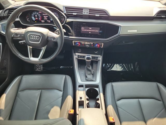 Used 2024 Audi Q3 2.0T Premium AWD/4WD image 2