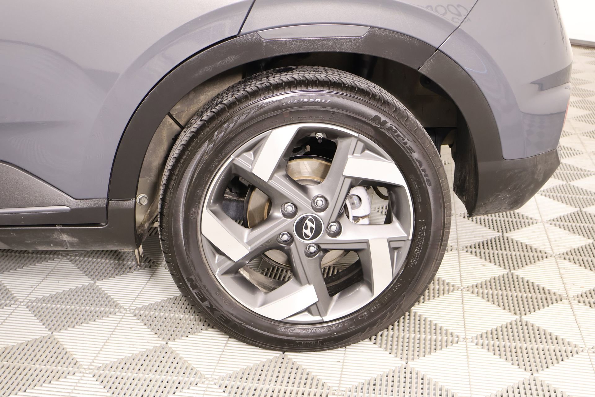 Certified 2025 Hyundai Venue Limited image 19