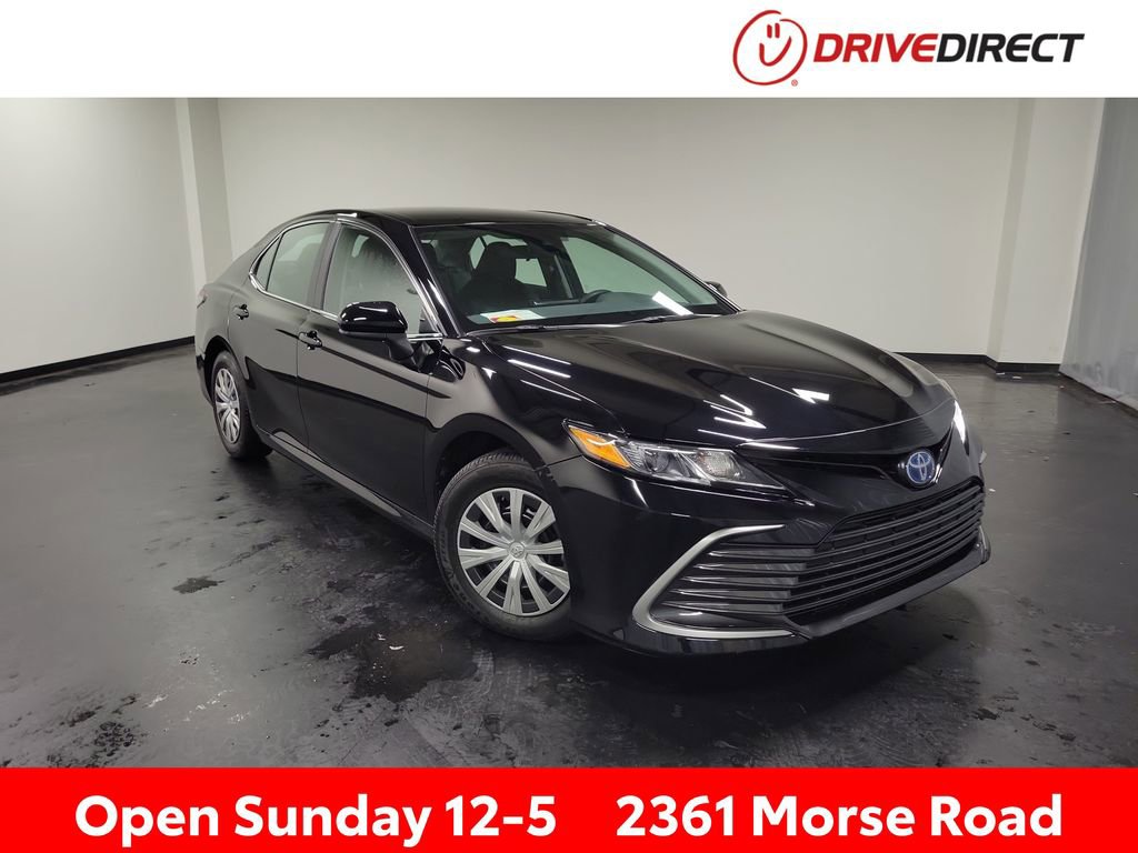 Used 2024 Toyota Camry LE FWD image 1