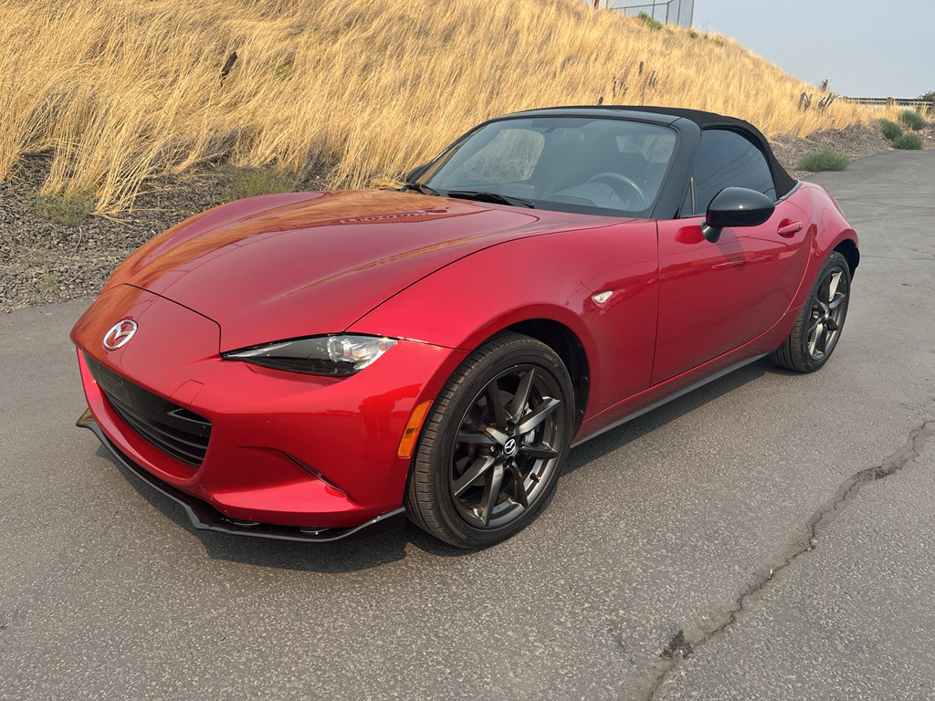 Used 2016 MAZDA MX-5 Miata Club RWD image 1
