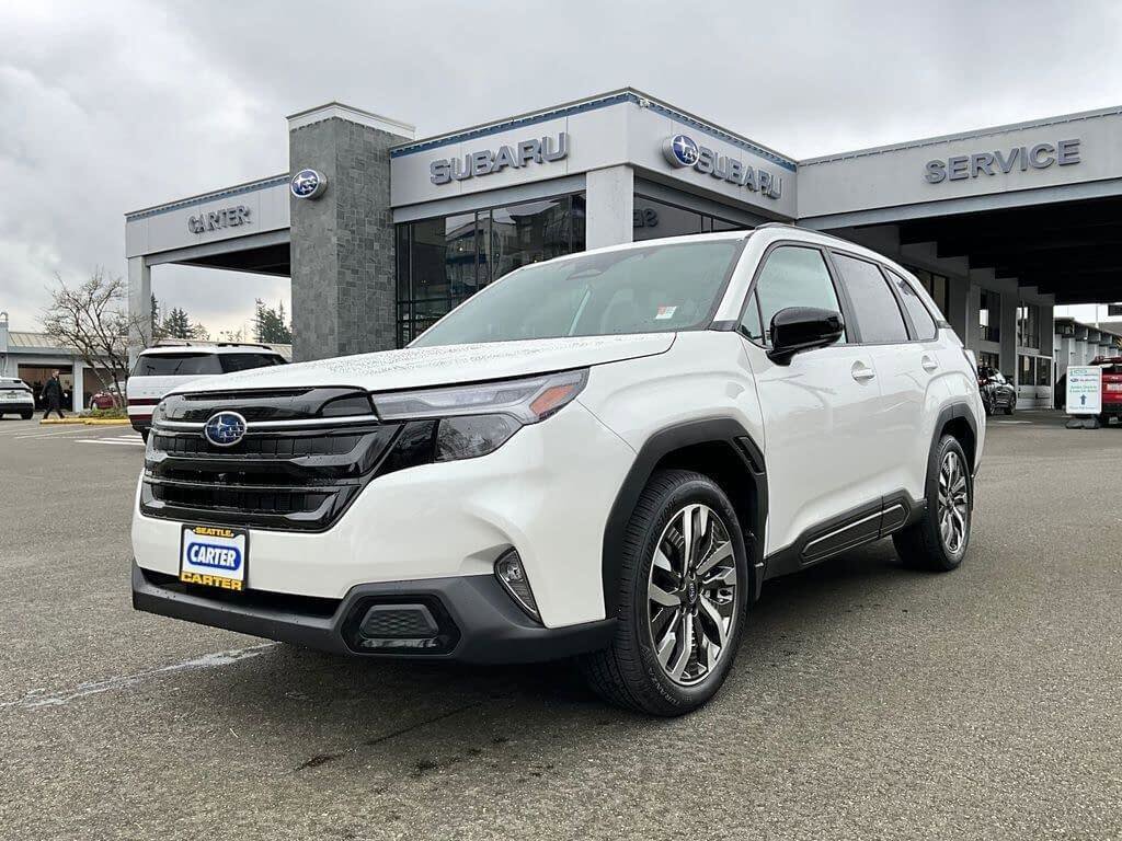 Certified 2025 Subaru Forester Touring AWD/4WD image 4
