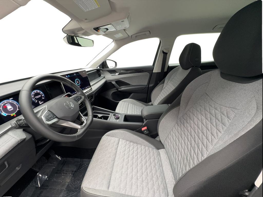 Used 2025 Volkswagen Tiguan S FWD image 20