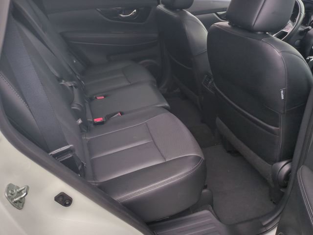 Used 2017 Nissan Rogue SL w/ SL Premium Package image 33