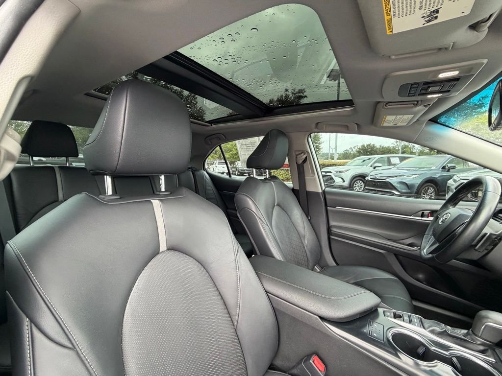 Used 2019 Toyota Camry XSE FWD image 14