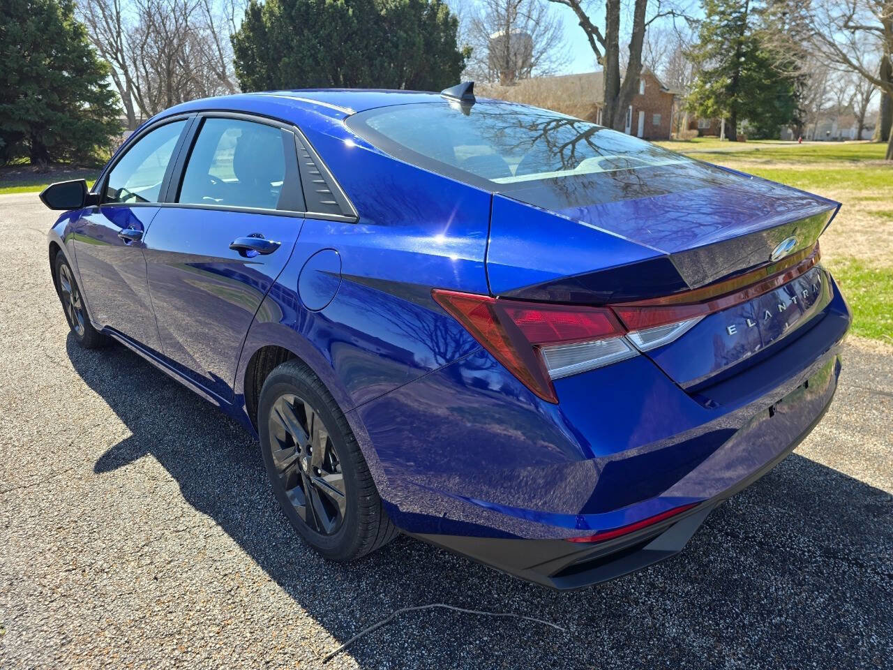 Used 2022 Hyundai Elantra SEL FWD image 5