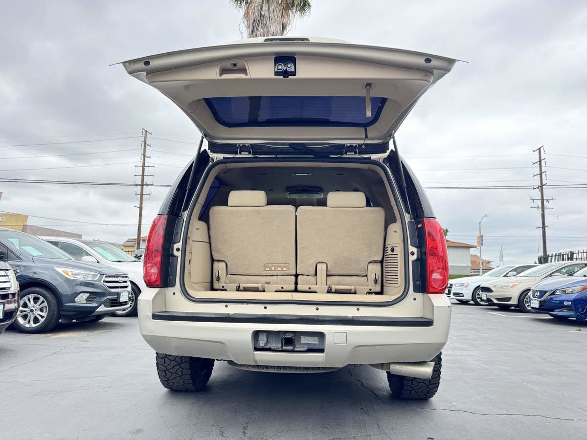 Used 2011 GMC Yukon SLE RWD image 25